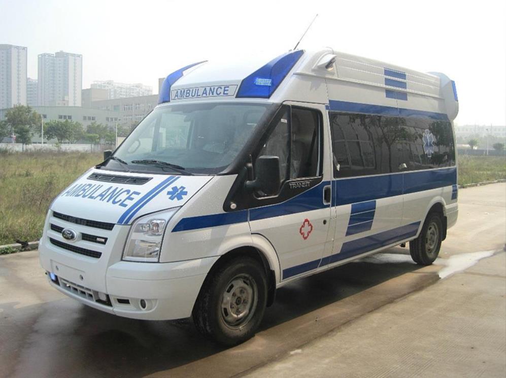 左贡县救护车转运